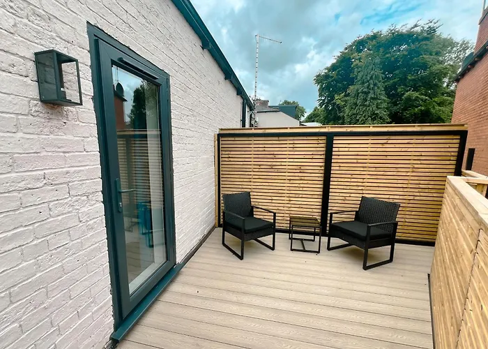 Hanover Apartments - Stylish 1 Bedroom Suites, Sheffield City Centre - Hosted By Stay Host Save